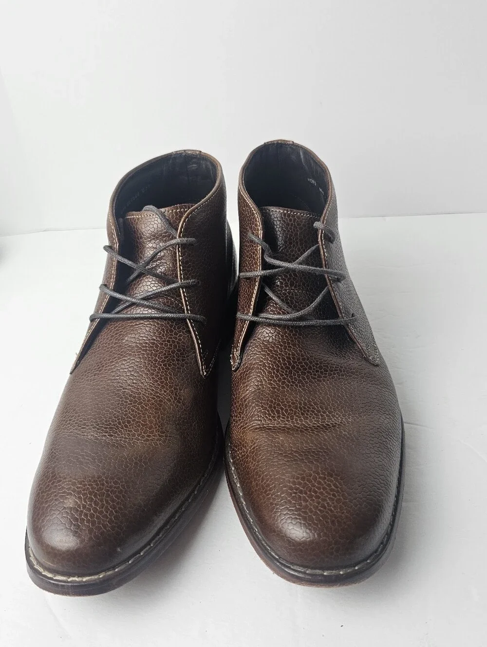 Cole Haan Air Colton Chukka Boots Textured Grain Finish 8.5M Lace Up Style Prep